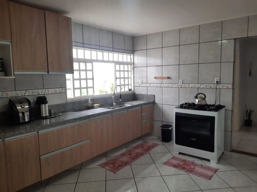 Térrea para aluguel com 213 metros quadrados com 3 quartos em Vila Alba - Campo Grande - MS