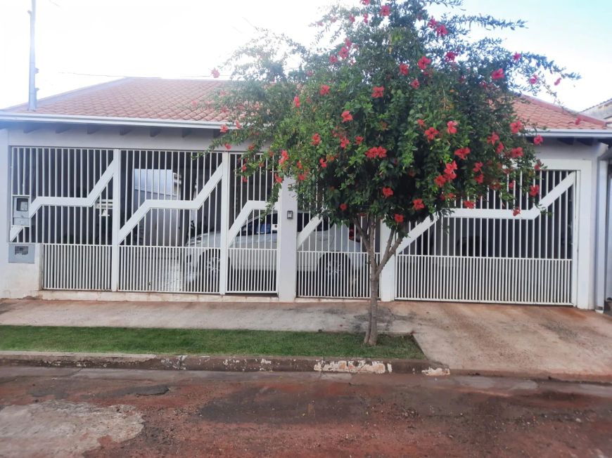 Térrea para aluguel com 213 metros quadrados com 3 quartos em Vila Alba - Campo Grande - MS