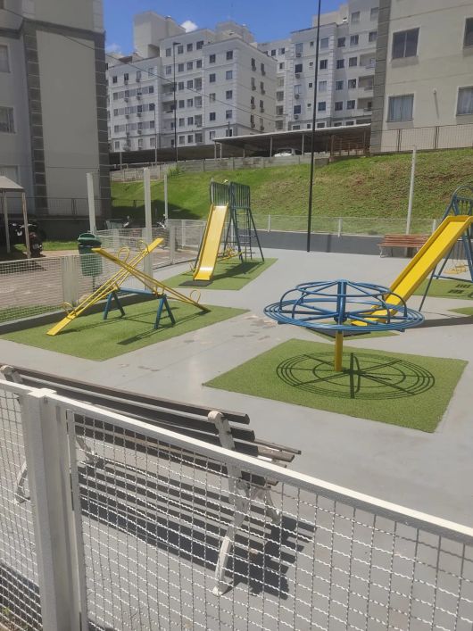ALUGA APARTAMENTO COM ELEVADOR COM SACADA E MOBILIADO NO CENTRO NO CONDOMINIO Spazio Classique 1