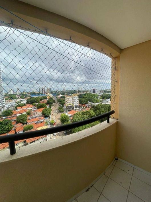 Apartamento à venda- Edf. Athenas- 03 Quartos, sendo 02 suíte