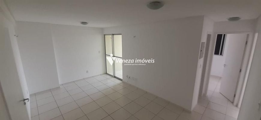 Apartamento no Ed. Araxá para Venda