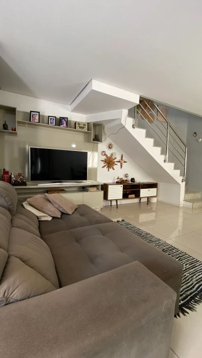 Casa Duplex em condomínio R$460.000