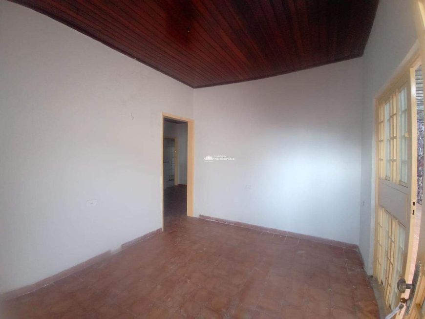 CASA RESIDENCIAL - BAIRRO: SACI