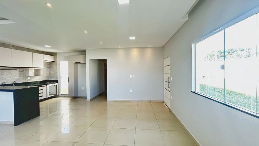 Casa no Vale Quem Tem com 3 Quartos TR186588 THE - 1I0T2KQ