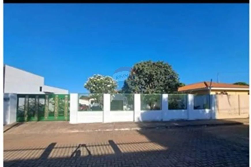 Casa 3 quartos no cond. Ecológico Parque do Mirante Setor Tororó