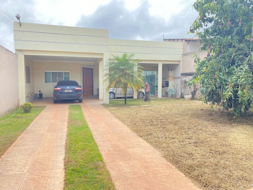 Escrituada, lote de 400m, casa de 3 quartos toda na laje