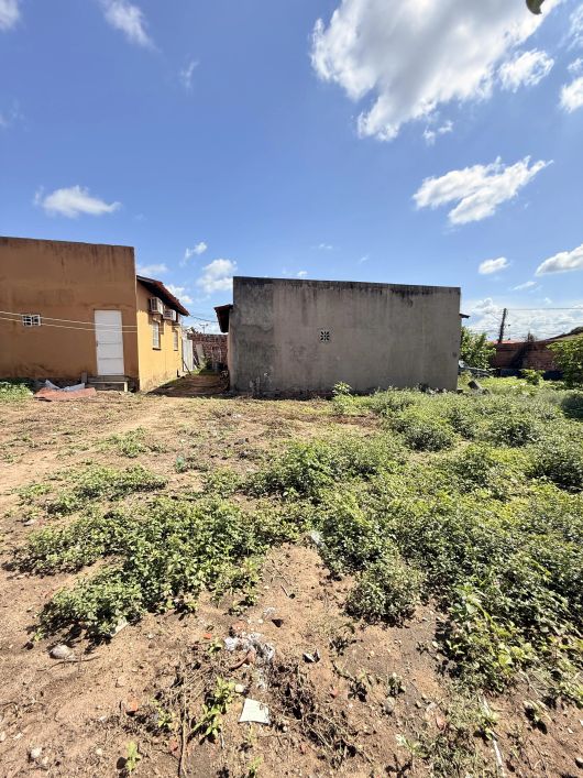 Terreno ao lado do shopping Dirceu 1225 metros quadrados em Beira Rio - Teresina - PI