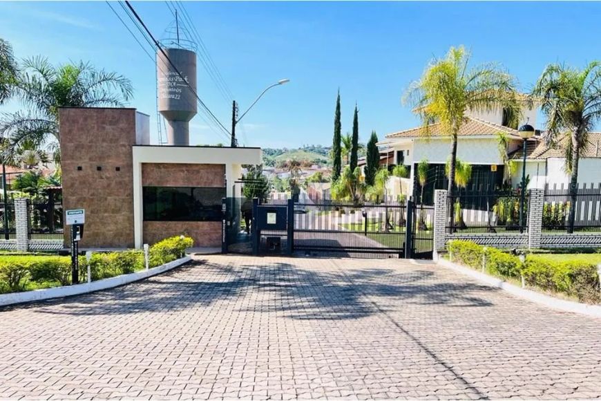 Casa Térrea com 4 quartos Lote 800m2 churrasqueira lindo condomínio