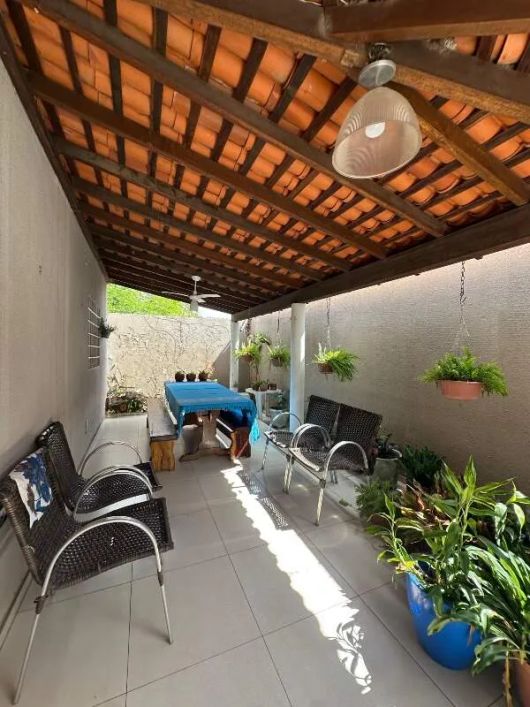 Casa à venda com 3 quartos - Teresina/PI
