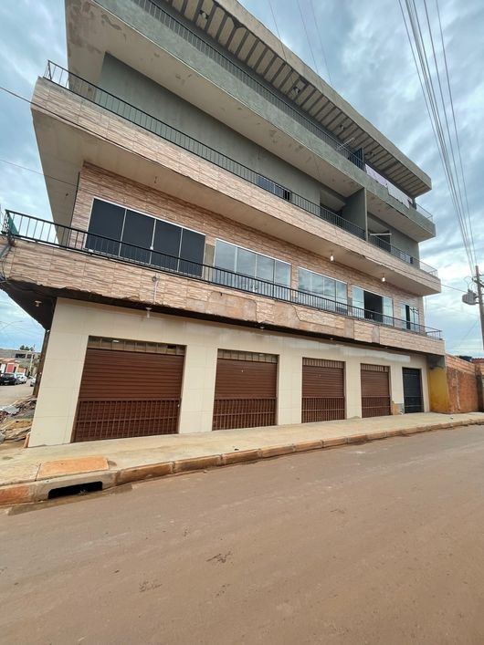 Prédio no Sol Nascente Trecho 2
