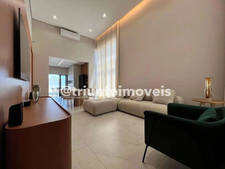 Casa Térrea a venda em Condomínio com 3 Quartos TR205104 THE -86T2KQ