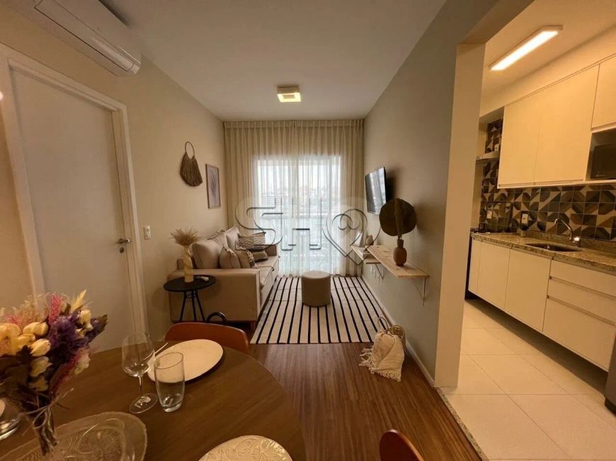 Apartamento novo e mobiliado na Barra Funda com 1 dormitório e 1 vaga