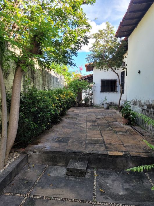 Imóvel para venda tem 450 metros quadrados com 6 quartos no bairro Ininga - Teresina - PI