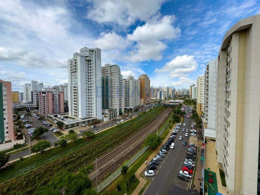 Apartamento de 105m² com 3 quartos e 2 vagas de garagem à venda no Residencial Boulevard - Águas Cla
