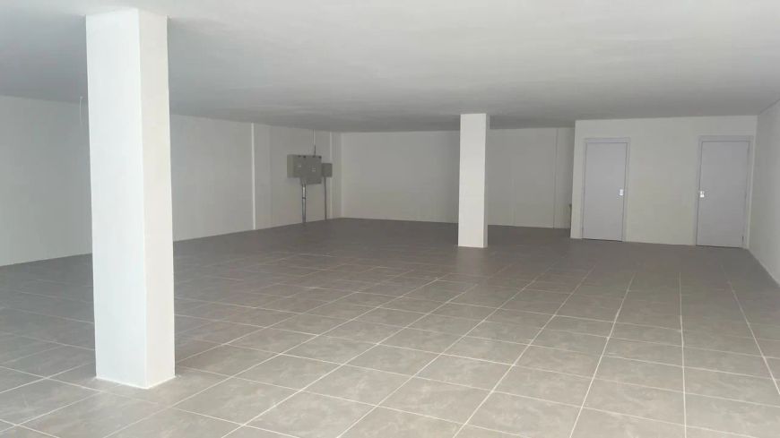 Loja com 202 m², para locação, recém entregue, Rua Clodomiro Amazonas por R$ 30.000,00.