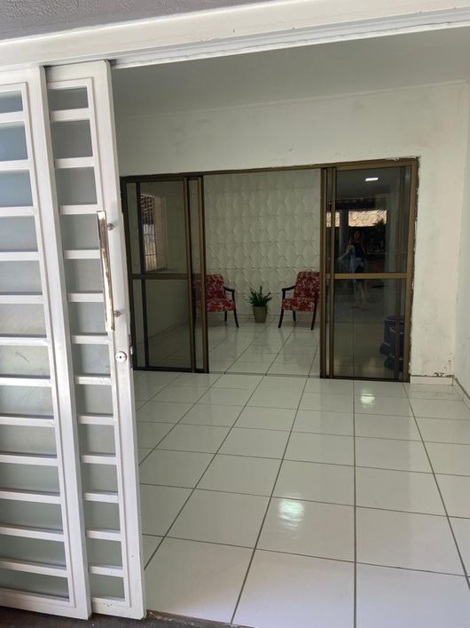 Térrea para venda possui 278 metros quadrados com 4 quartos em Brasilar - Teresina - PI