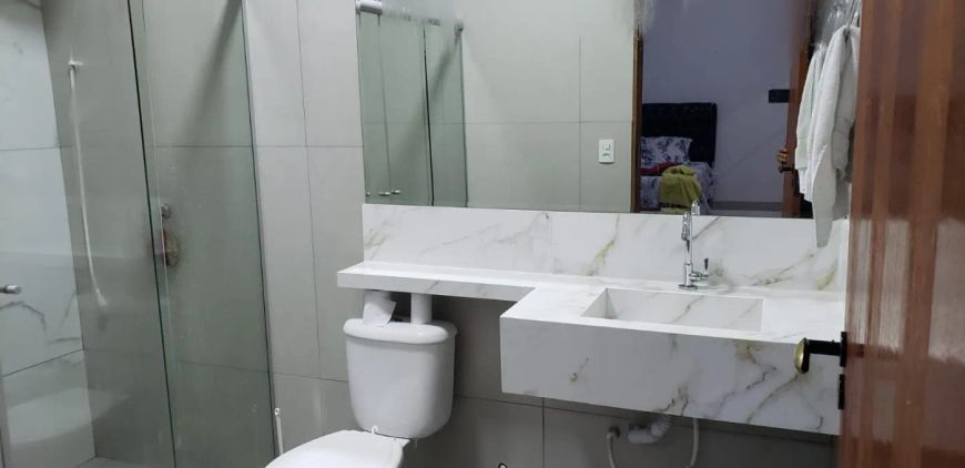 Vendo Excelente casa de 4 Quartos na Vicente Pires .