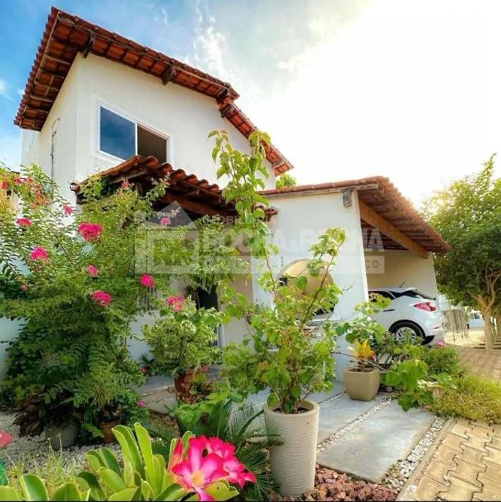 Excelente Casa/Condomínio a venda em TERESINA