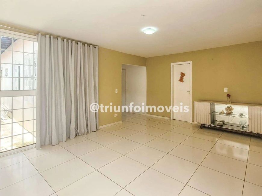Casa Térrea a venda com 4 Quartos no Pirajá TR209660 THE -132STB6