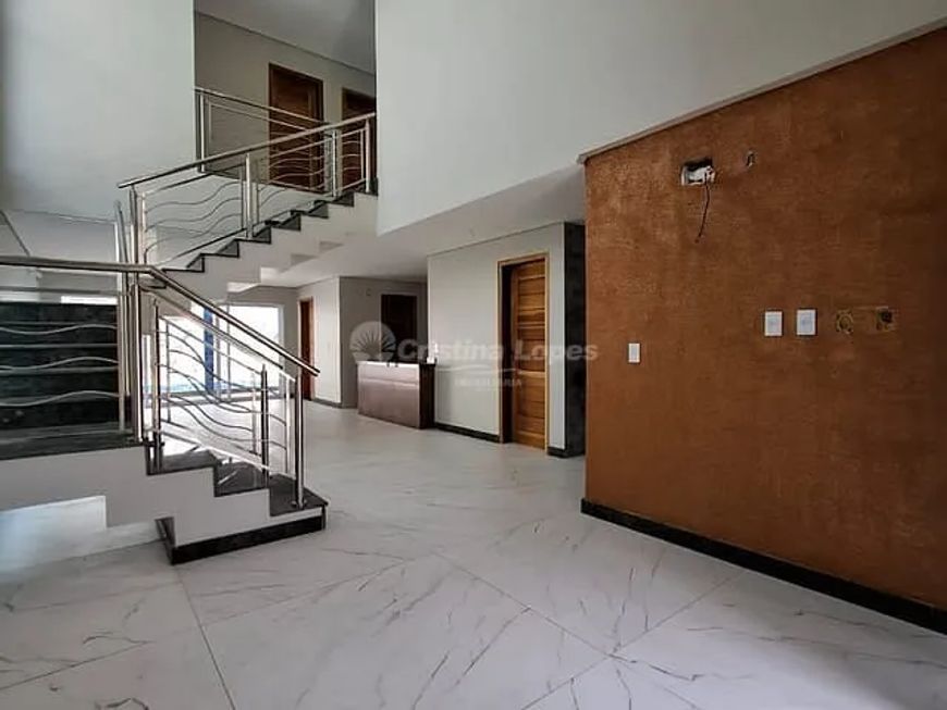 Imóvel para venda tem 207 metros quadrados com 4 quartos em Uruguai - Teresina - PI