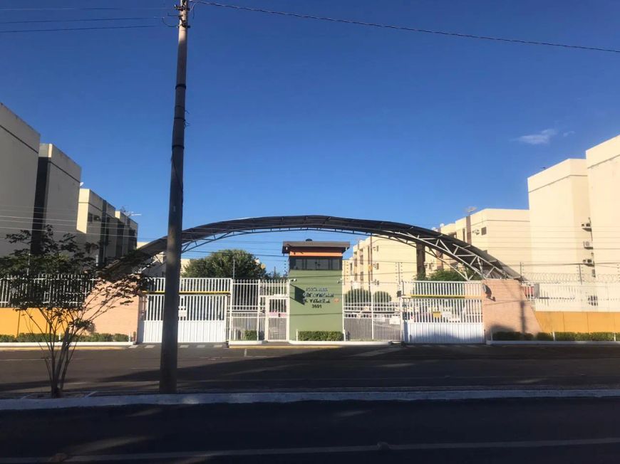Imóvel para venda possui 77 metros quadrados com 5 quartos em Tabuleta - Teresina - PI