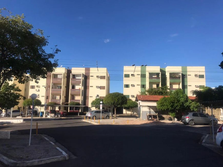 Imóvel para venda possui 77 metros quadrados com 5 quartos em Tabuleta - Teresina - PI