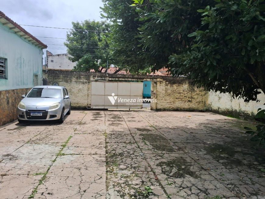 CASA PARA VENDA NA MATINHA.