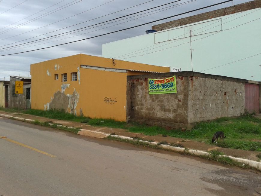 Setor Oeste QD 17, Lote esquina comercial medindo 225m² com projeto aprovado R$ 320.000