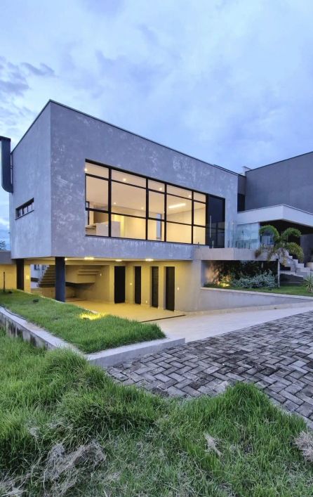 Casa Duplex Com lazer privativo | Área Construida 240m²