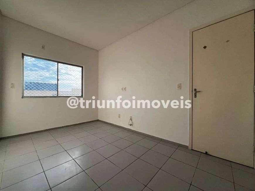 Apartamento no Cristo Rei a venda com 3 Quartos TR206022 THE -1Q9D2KQ