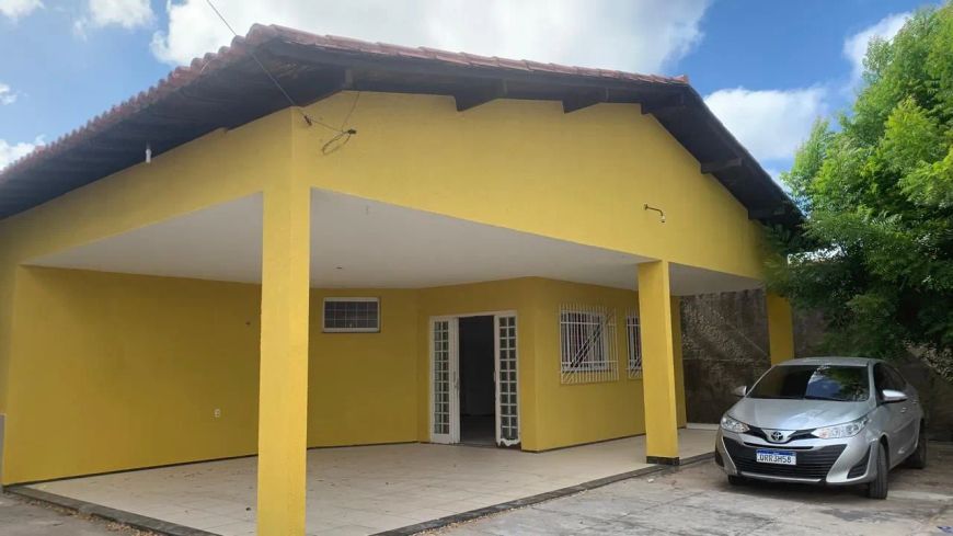 Imóvel para venda possui 500 metros quadrados com 4 quartos em Parque Ideal - Teresina - PI