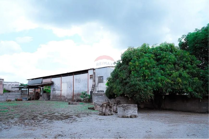Galpão + Terreno com 4.500m2 em Samambaia