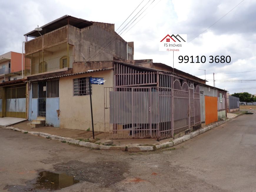 QR 318 Ótima Esquina com 4 Residências na LAJE Escriturado em Samambaia Norte-DF