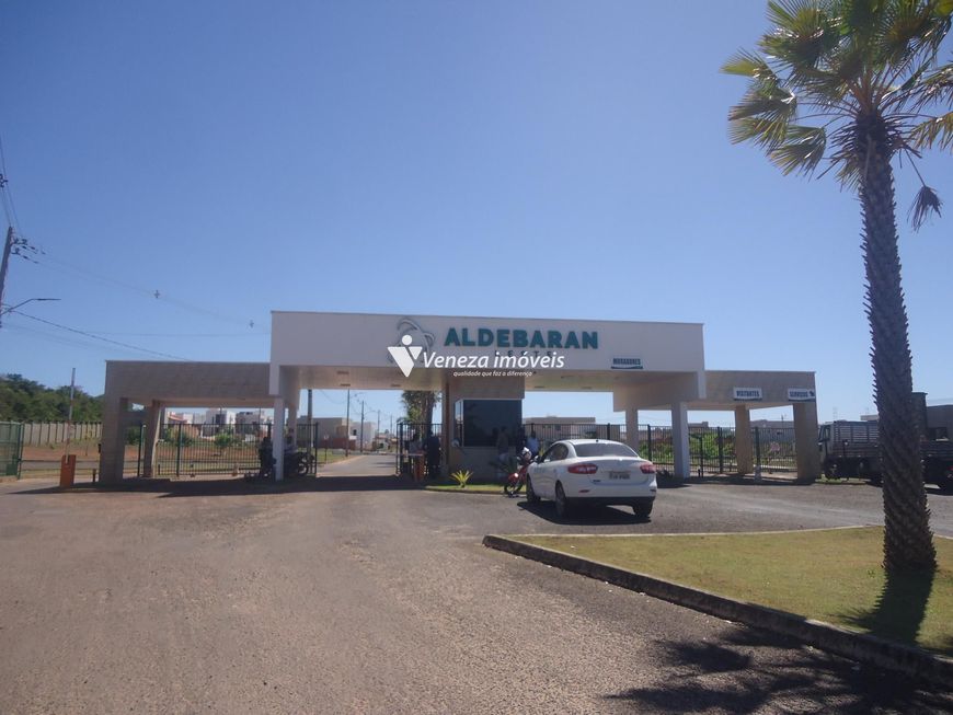 Lote no condomínio Aldebaran leste a venda
