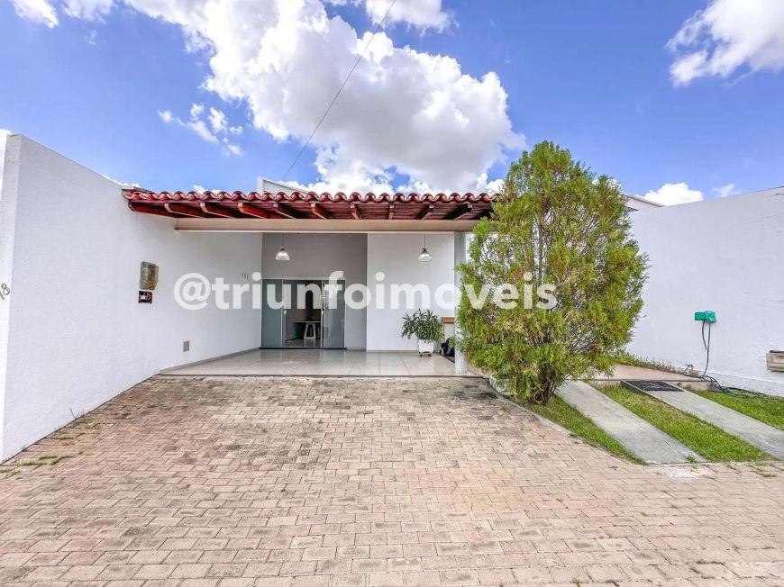 Casa a venda em condomínio no Saci com 3 Quartos TR212417 THE -15UL2KQ