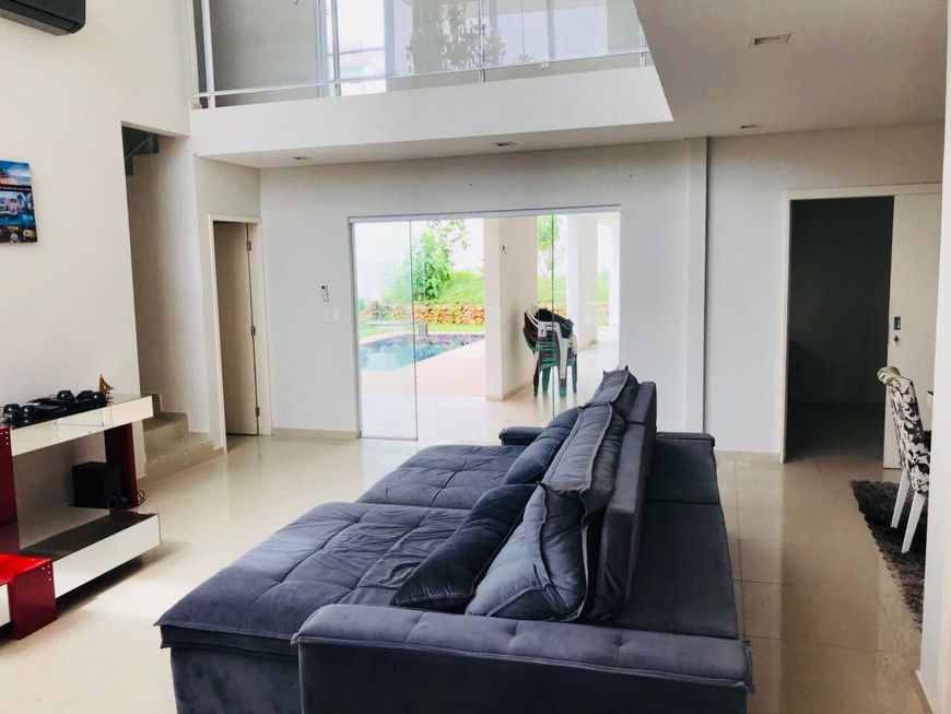 Casa de 400 metros quadrados no bairro Tabajaras com 5 quartos