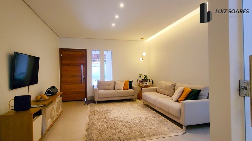 CASA ESPETACULAR RUA 10 ACEITA PERMUTA