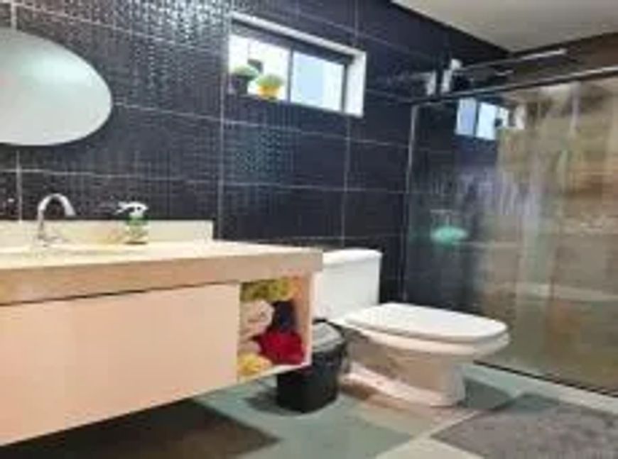 Vende casa com 4 quartos em Região dos Lagos - Brasília - DF