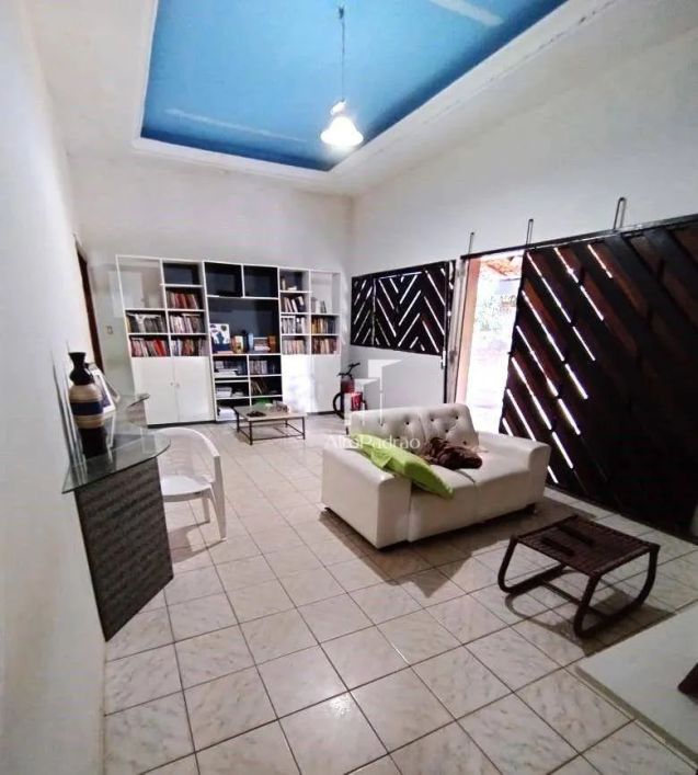 Casa na Av. Nicanor Barreto - Vale Quem Tem