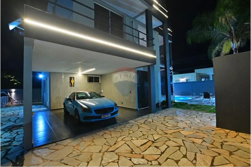 ⚜️Casa 3 andares no 2° maior Condomínio de Brasília,04 quartos com 420m²