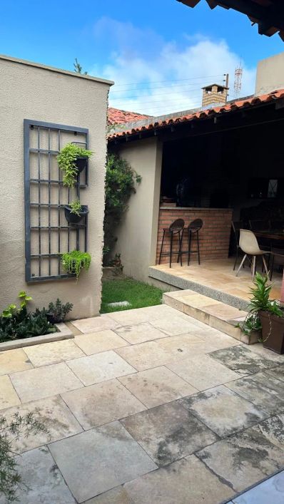 VENDO CASA NA ZONA NORTE DE TERESINA