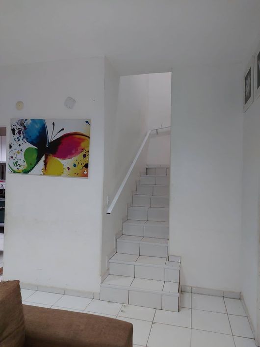Belíssima Casa Duplex a venda com 142M², 04 quartos na Bairro Piçarreira zona leste
