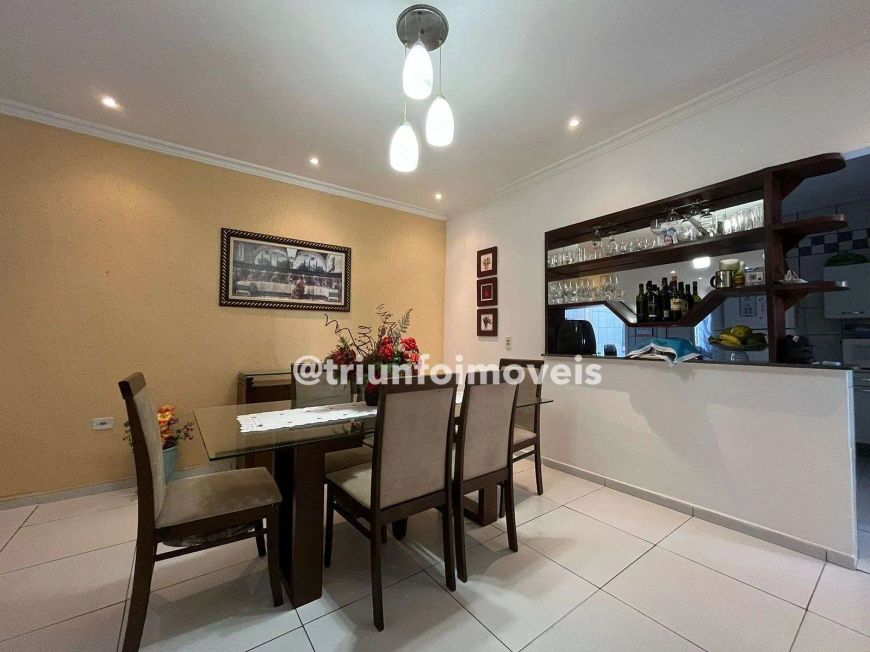 Casa a venda no Parque Piauí com 3 Quartos TR210828 THE -158F2KQ