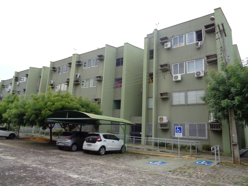 Apartamento a venda no Bairro Primavera em Teresina, 03 quartos, 78 m², armários e 1° andar!