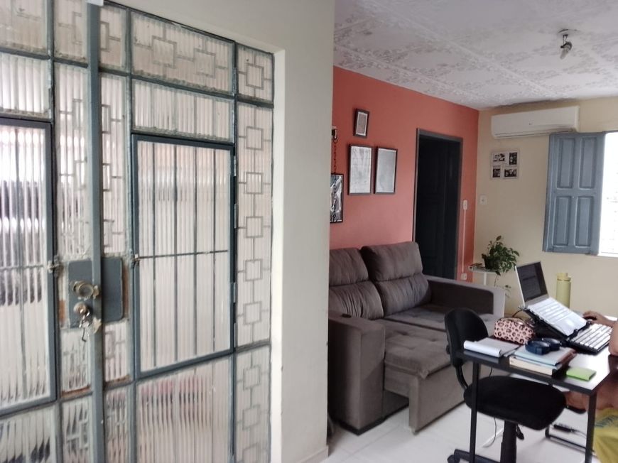 Casa para venda possui 240 metros quadrados com 2 quartos em Mafuá - Teresina - PI