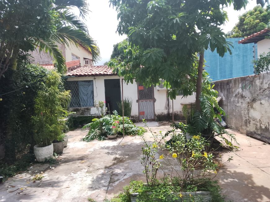 Casa para venda possui 240 metros quadrados com 2 quartos em Mafuá - Teresina - PI
