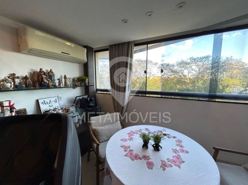 APARTAMENTO À VENDA DE 4 QUARTOS