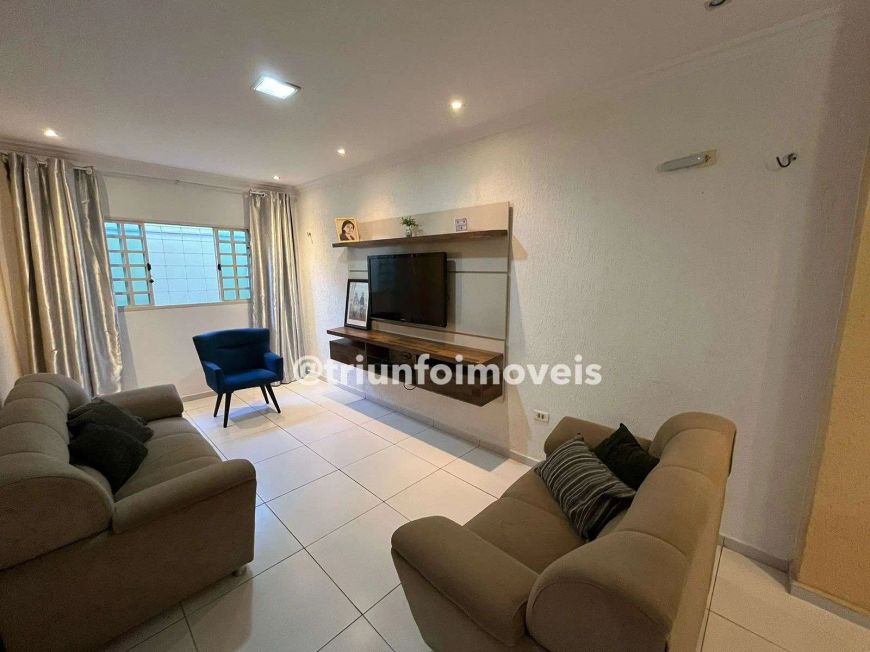 Casa a venda no Parque Piauí com 3 Quartos TR210828 THE -F98TB6
