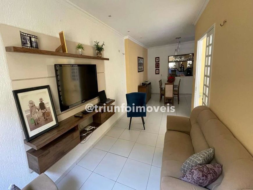 Casa a venda no Parque Piauí com 3 Quartos TR210828 THE -VST2KQ