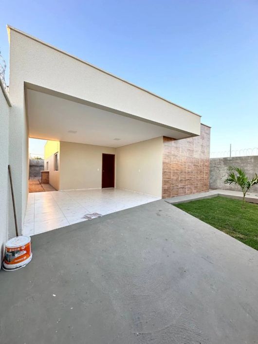 Casa térrea com 03 suítes no Conviver em Teresina